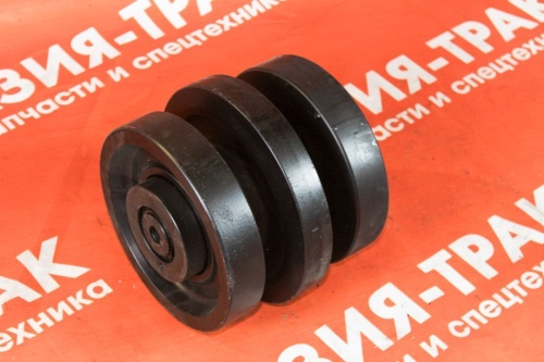 Опорный каток Bobcat T870  фото 2