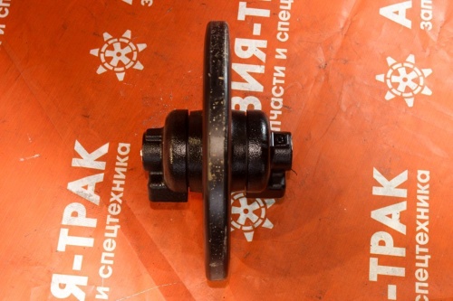 Колесо направляющее (ленивец) Kubota RG30 фото 3 Колесо направляющее (ленивец) Kubota RG30 фото 3