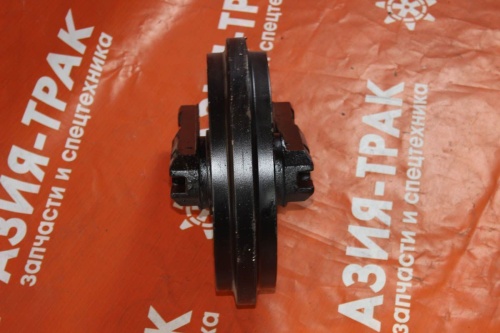 Колесо направляющее (ленивец) Yanmar B3 фото 5