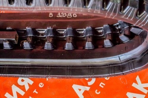 Резиновая гусеница 320x86x48B (SB) фото 3