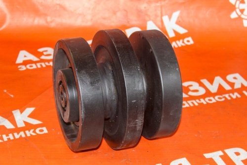 Опорный каток на Bobcat T870 