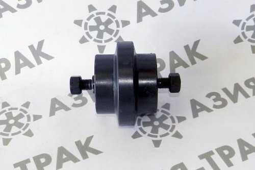 Опорный каток на Bobcat 322