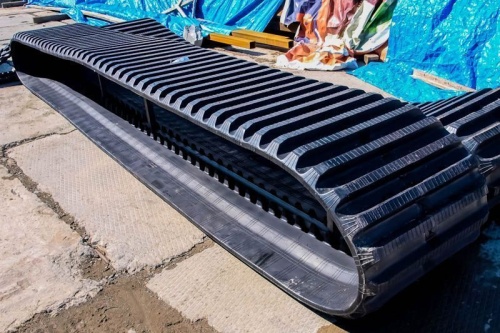 Резиновая гусеница 700x100x96 Резиновая гусеница 700x100x96