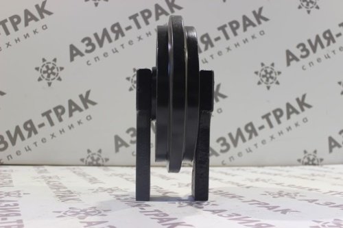 Колесо направляющее (ленивец) Kobelco SK15 фото 3