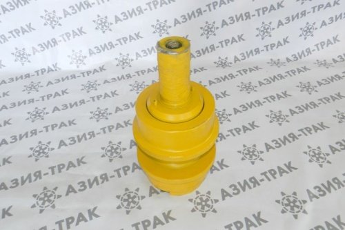 Поддерживающий каток на Komatsu D155A фото 2 Поддерживающий каток на Komatsu D155A фото 2