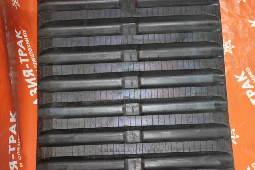 Резиновая гусеница 700x100x109 фото 4 Резиновая гусеница 700x100x109 фото 4