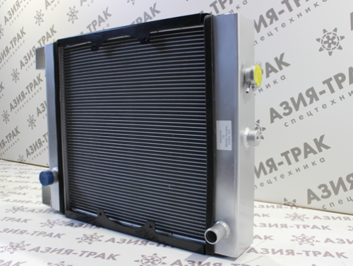 Радиатор охлаждения двигателя Komatsu D31 фото 3