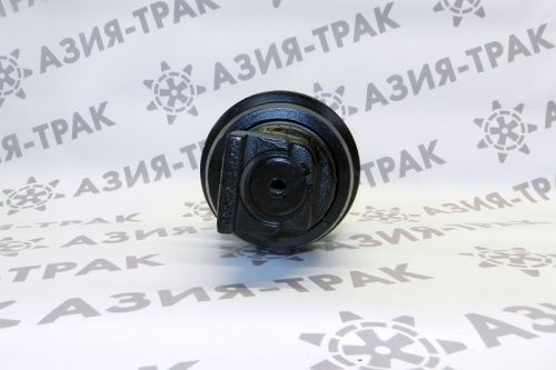 Опорный каток на Kubota K040 (1) фото 3