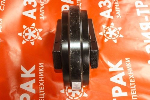 Колесо направляющее (ленивец) Yanmar B37 фото 2