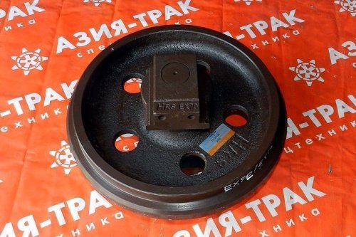 Колесо направляющее (ленивец) Hitachi EX75 / EX70 Колесо направляющее (ленивец) Hitachi EX75 / EX70