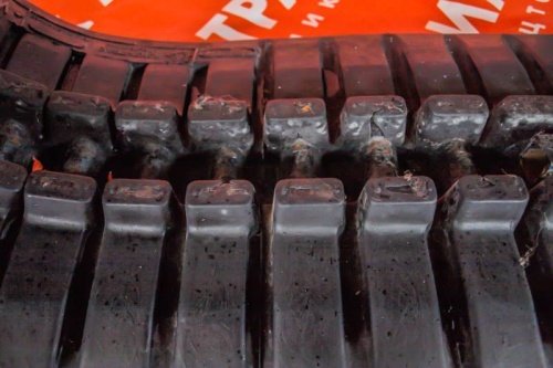 Резиновая гусеница 300x52,5x80W фото 3 Резиновая гусеница 300x52,5x80W фото 3