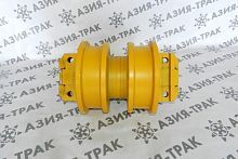 Опорный каток на Komatsu D65A двубортный