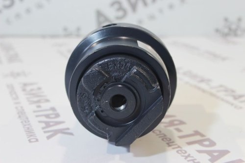 Опорный каток на Komatsu PC55 фото 3 Опорный каток на Komatsu PC55 фото 3