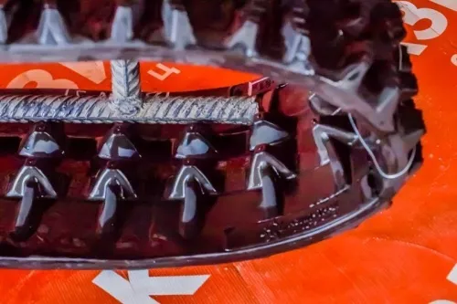 Резиновая гусеница 180x60x31 SM фото 3 Резиновая гусеница 180x60x31 SM фото 3