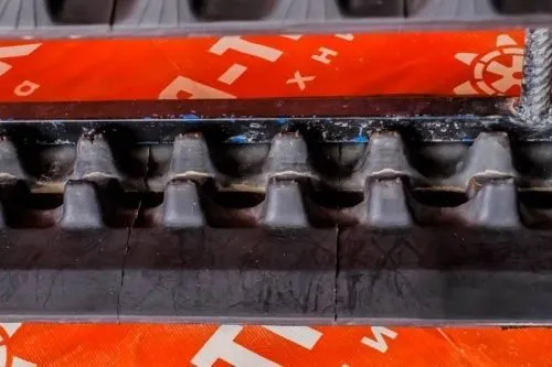 Резиновая гусеница 230x72x46 фото 3 Резиновая гусеница 230x72x46 фото 3