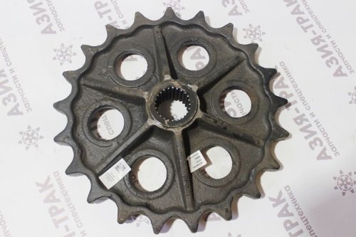 Звезда приводная на Kubota KH120 Звезда приводная на Kubota KH120