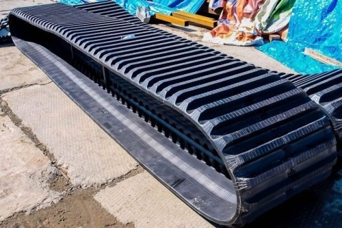 Резиновая гусеница 700x100x98 Резиновая гусеница 700x100x98
