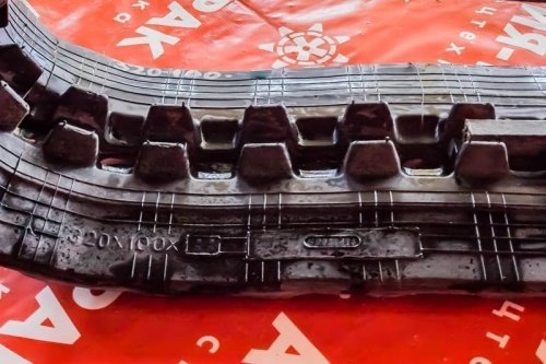 Резиновая гусеница 320x100x44 фото 3 Резиновая гусеница 320x100x44 фото 3