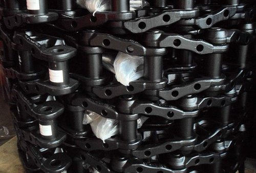 Цепь гусеничная Kobelco SK200LC6 (49L) Цепь гусеничная Kobelco SK200LC6 (49L)