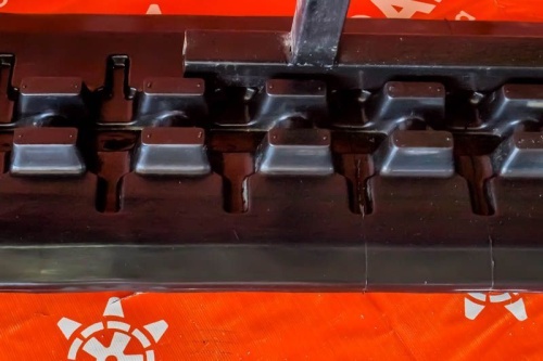 Резиновая гусеница 300x109x41K фото 3 Резиновая гусеница 300x109x41K фото 3