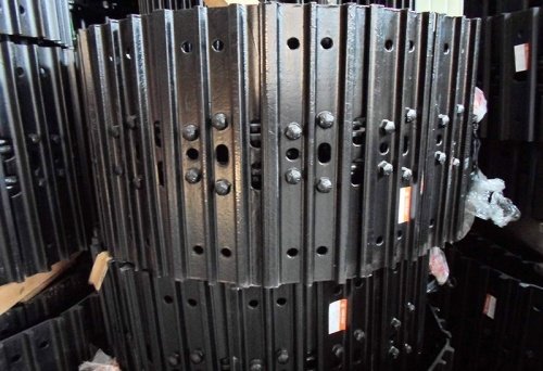 Гусеница металлическая Komatsu PC40-7 (400/39L) фото 2 Гусеница металлическая Komatsu PC40-7 (400/39L) фото 2