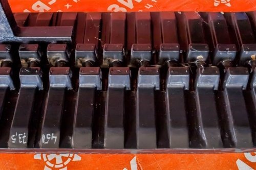 Резиновая гусеница 450x73,5x80 фото 3 Резиновая гусеница 450x73,5x80 фото 3