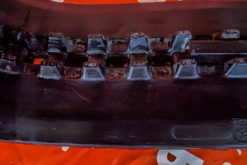 Резиновая гусеница 200x72x47 фото 2 Резиновая гусеница 200x72x47 фото 2