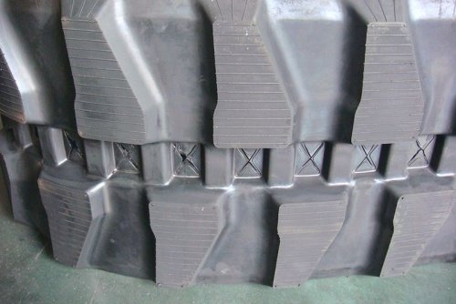 Резиновая гусеница 400x72,5x74KW Резиновая гусеница 400x72,5x74KW