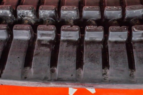 Резиновая гусеница 300x52,5x76W фото 3 Резиновая гусеница 300x52,5x76W фото 3