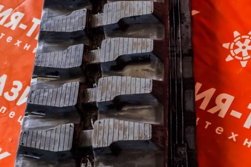 Резиновая гусеница 320x100x43 фото 2 Резиновая гусеница 320x100x43 фото 2