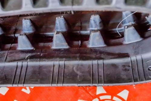 Резиновая гусеница 230x72x34 SM фото 3 Резиновая гусеница 230x72x34 SM фото 3