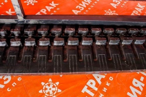 Резиновая гусеница 450x81,5x78 фото 3 Резиновая гусеница 450x81,5x78 фото 3