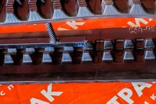 Резиновая гусеница 250x72x43 фото 3 Резиновая гусеница 250x72x43 фото 3