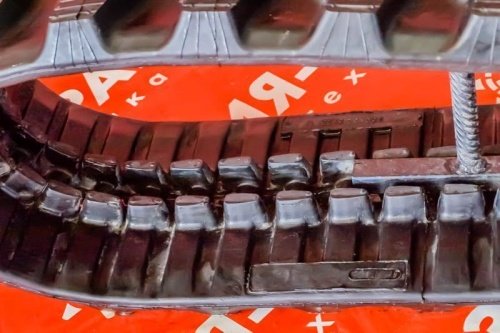 Резиновая гусеница 250x52,5x73N фото 3 Резиновая гусеница 250x52,5x73N фото 3