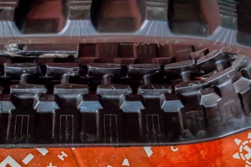 Резиновая гусеница 350x108x42 фото 3 Резиновая гусеница 350x108x42 фото 3