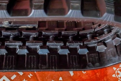 Резиновая гусеница 350x108x42 фото 3 Резиновая гусеница 350x108x42 фото 3